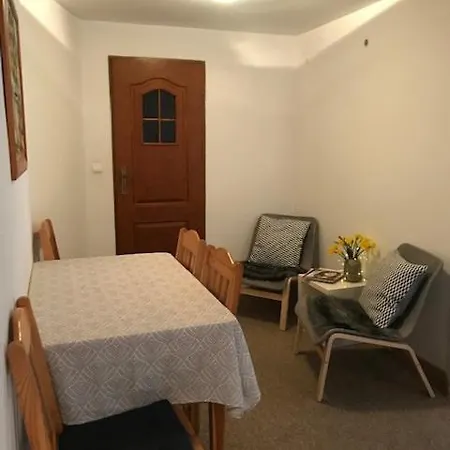 Okraglak アパート *