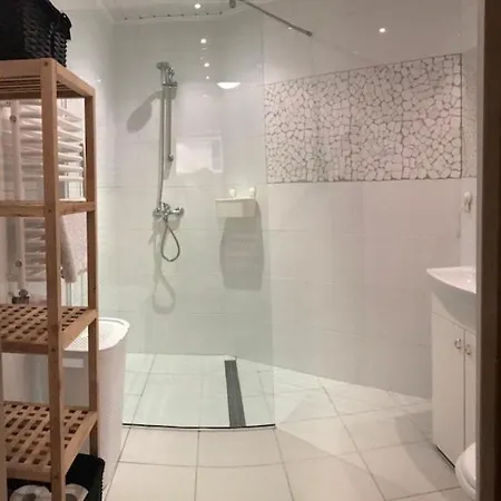 Okraglak アパート カルパッチ